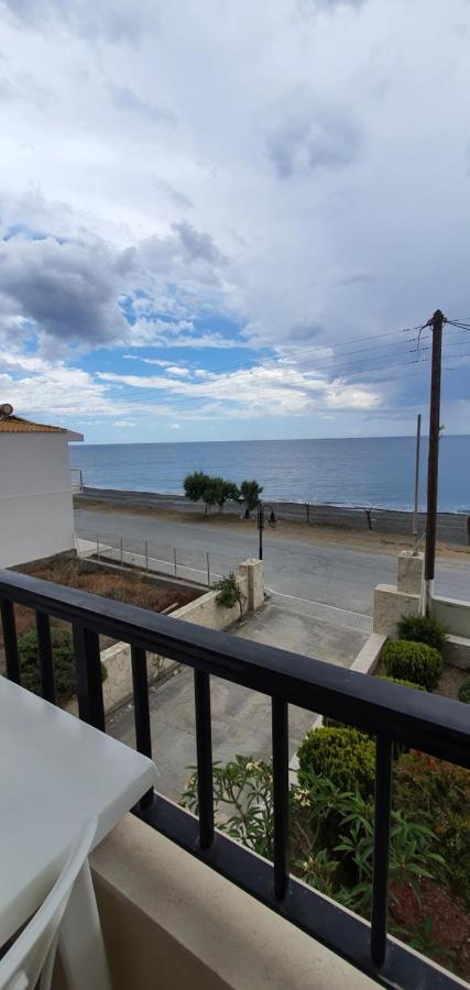 Eirini Apts On The Beach Psari Forada Екстер'єр фото