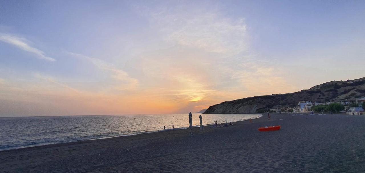 Eirini Apts On The Beach Psari Forada Екстер'єр фото