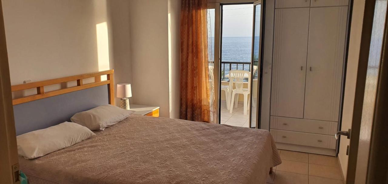 Eirini Apts On The Beach Psari Forada Екстер'єр фото