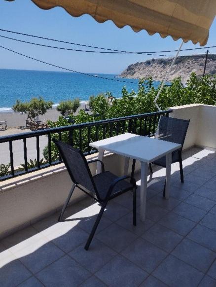Eirini Apts On The Beach Psari Forada Екстер'єр фото